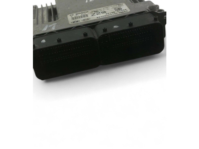 Блок управления двигателем Блок управления 391502A200, 0281032130   KIA Venga