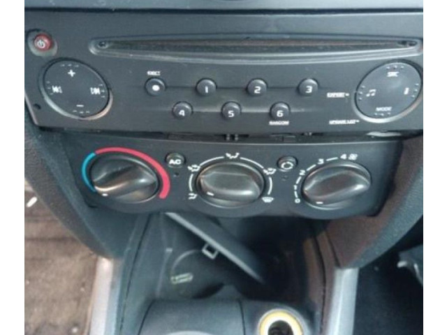 Вентилятор печки    7701067032   Renault Clio II