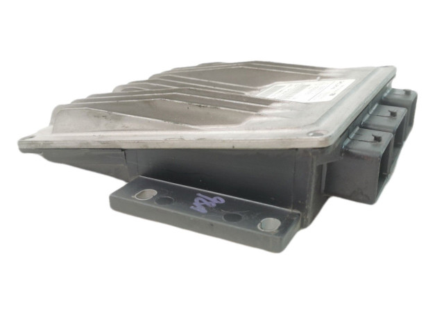 Блок управления двигателя 8200513113   Dacia Logan Pick-Up