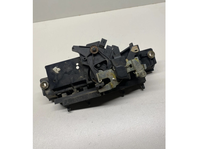 Замок багажника Audi A3 S3 8L 1996 - 2003 года