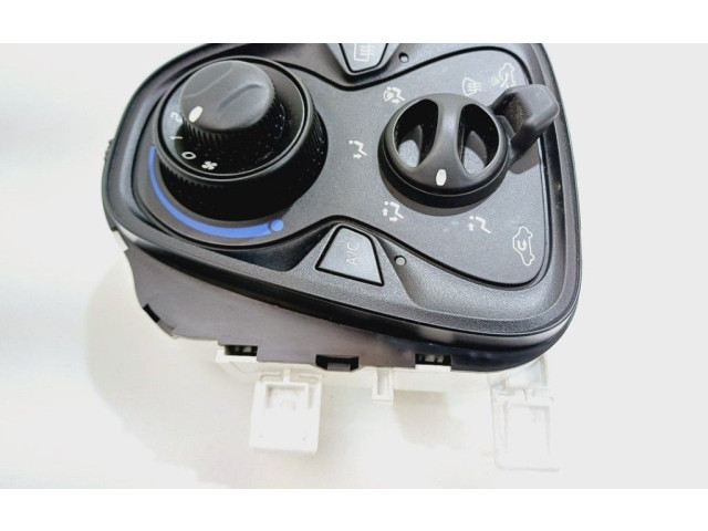 Блок управления климат-контролем 1611306080, 55900YV030   Peugeot 108