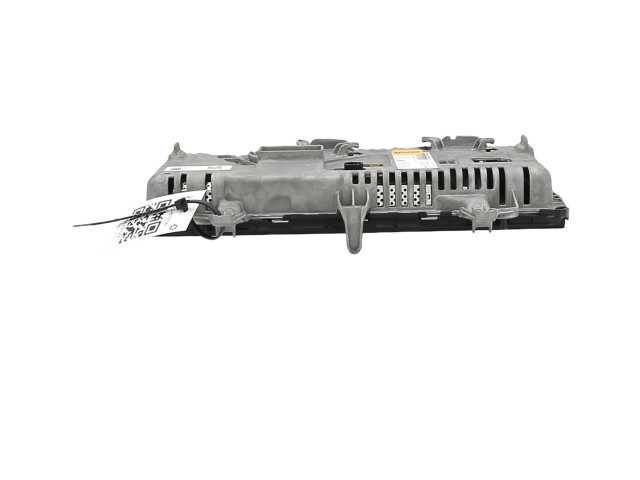 Přístrojová deska Mercedes-Benz C W205 2021 2059006949