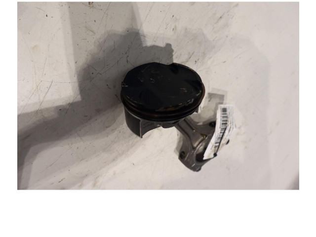 Поршень с шатуном 670053477 62603191 Alfa Romeo Stelvio