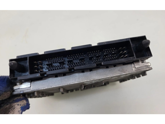 Блок управления двигателя 09470738   Volvo S80