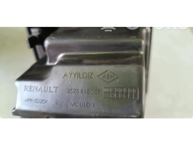 Блок предохранителей 252361535R   Renault Clio II    