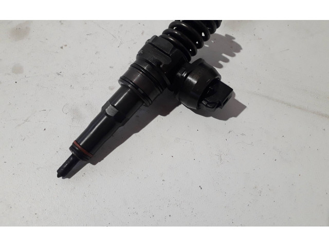 Форсунка 038130073TX Volkswagen Golf Plus