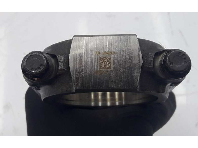 Шатун  038105401J, 034050209    Volkswagen Golf VI  