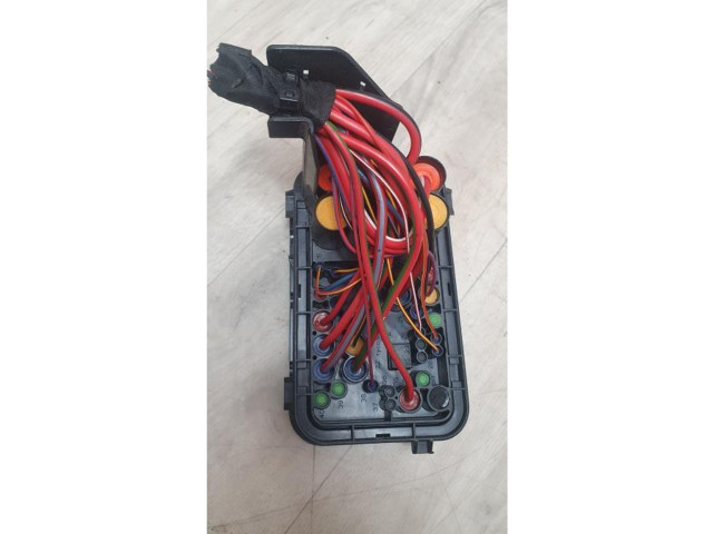 Pojistková skříňka Audi RS3 8PA 2010