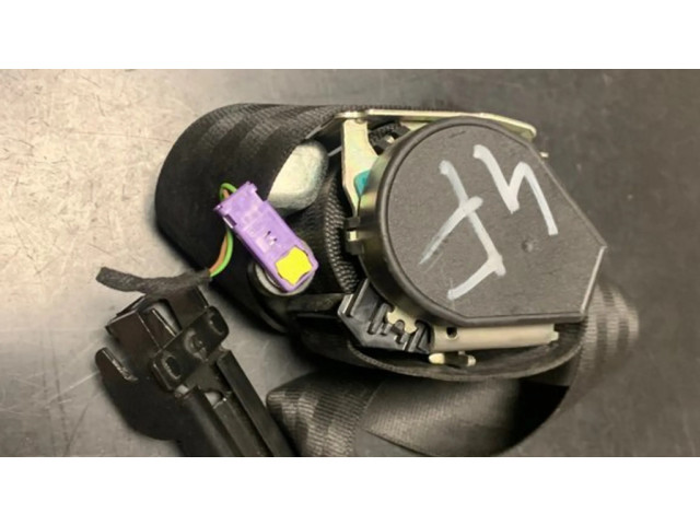 Передний ремень безопасности