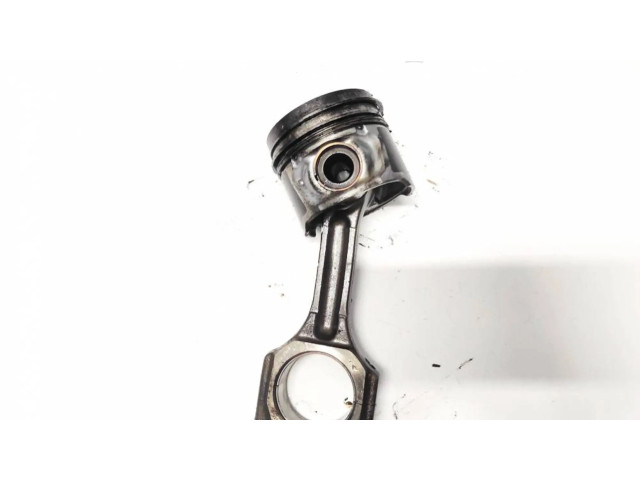 Píst Chevrolet Captiva pro naftový motor 2.0