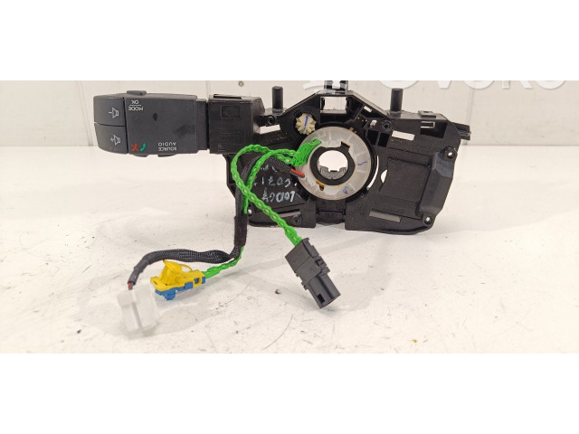 Подушка безопасности водителя    Dacia Lodgy