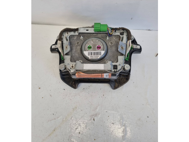 Подушка безопасности водителя 8684187, 570396100   Volvo V70