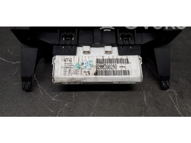 Дисплей    8200380298   Renault Clio II