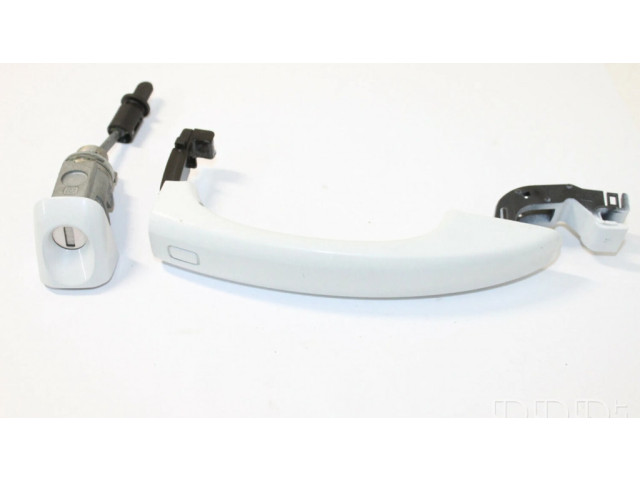 Внешняя ручка