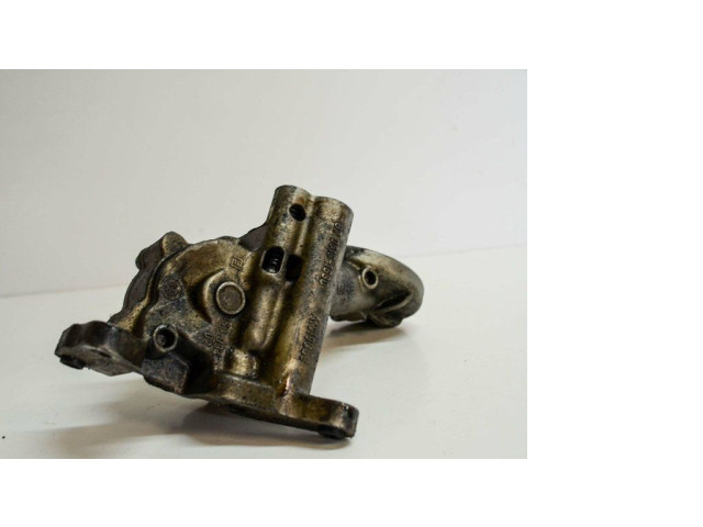 Масляный насос   059115105AD  Audi A6 S6 C6 4F 2.7