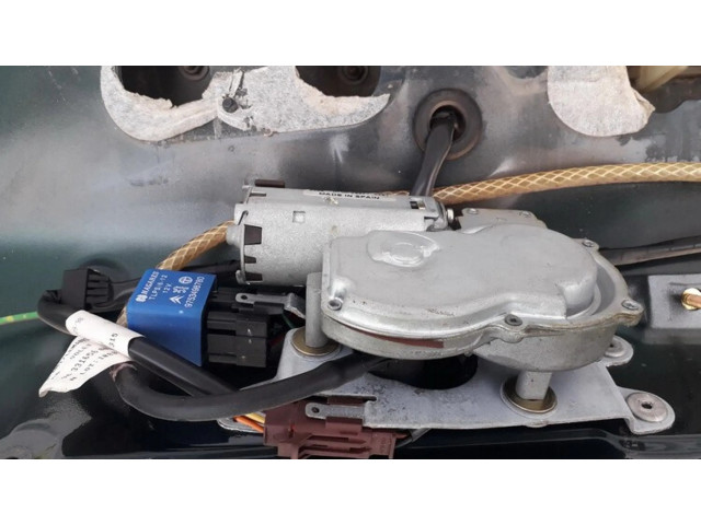 Моторчик заднего дворника 962381888A Citroen Xsara