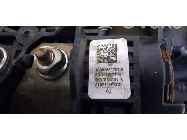 Подушка безопасности водителя 985701921R   Renault Scenic III -  Grand scenic III