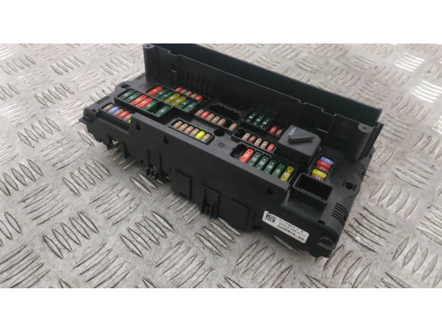 Pojistková skříňka 9252815 BMW 5 F10 F11 2014