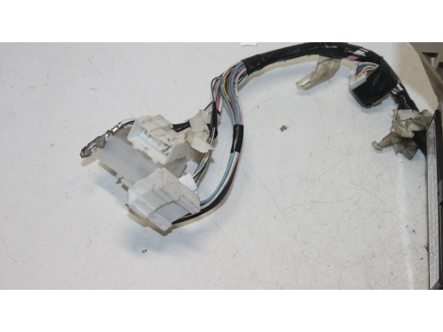 Pojistková skříňka 827300D290 Toyota Yaris 2007