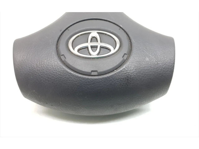 Подушка безопасности водителя 8420503   Toyota Corolla Verso E121