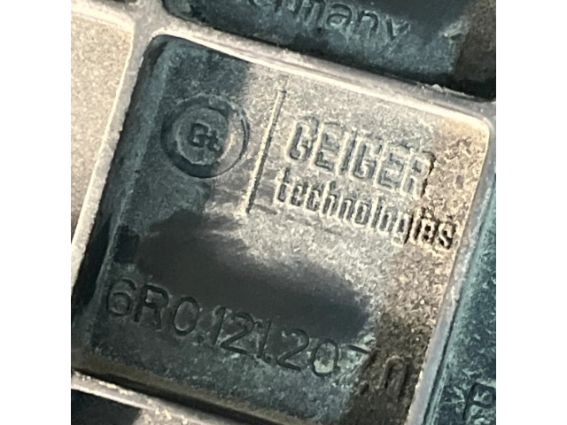 Вентилятор радиатора     6R0121202D    Seat Ibiza IV (6J,6P) 1.2