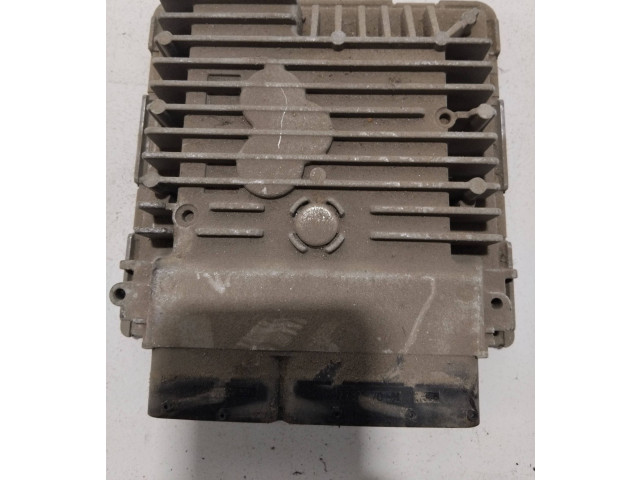 Řídící jednotka 03L906023FK, 5WP42648AA Volkswagen Caddy 2012