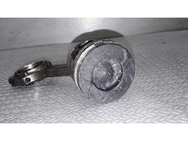 Píst Fiat Doblo pro naftový motor 1.3