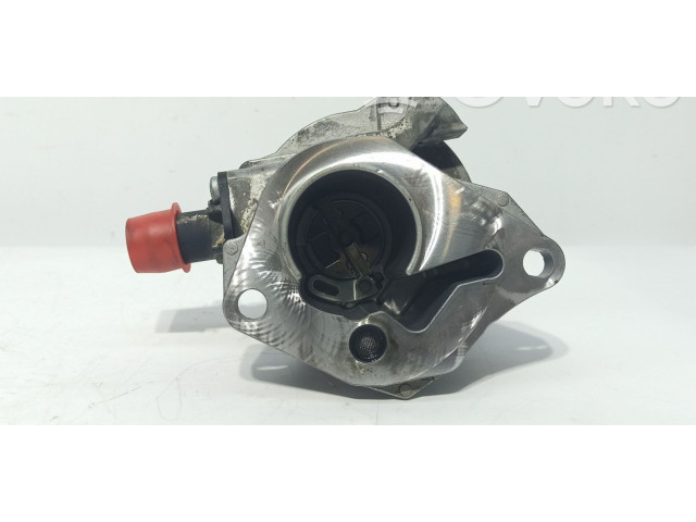 Вакуумный насос       Renault Clio III  2005 - 2012 года   