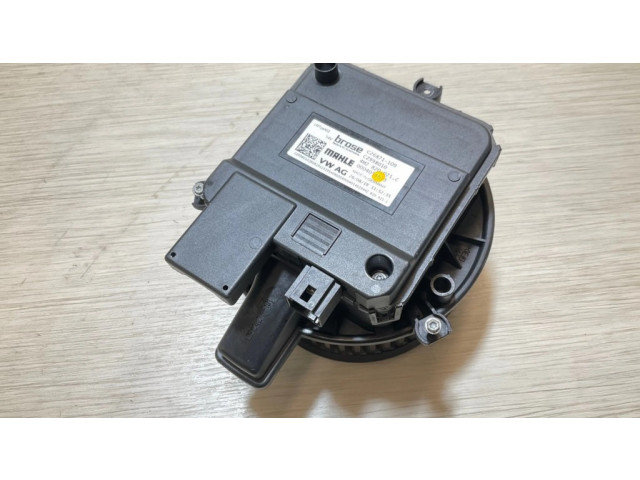 Вентилятор печки    4M2820021, CZ998010   Audi Q5 SQ5