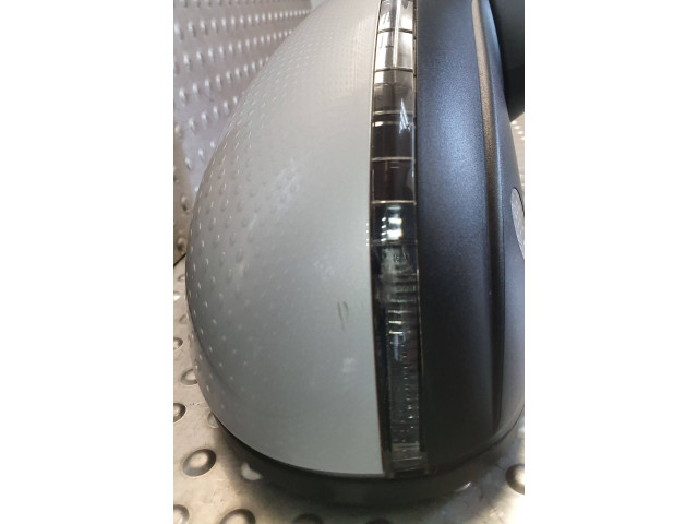 Zpětné zrcátko Volkswagen Touareg II 2013