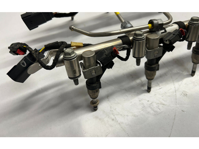 Комплект системы впрыска топлива 12687250, 12687249    Chevrolet Camaro  LT1 (6.2L) 