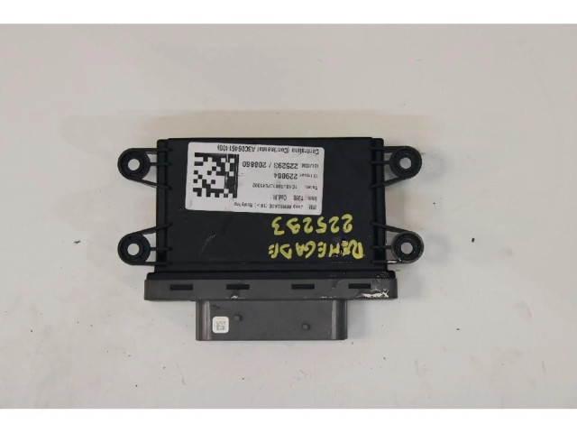 Блок управления двигателя    Jeep Renegade