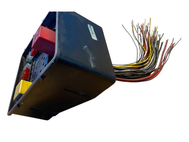 Блок предохранителей 83BG14A076AC   Ford Sierra    