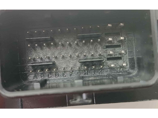 Řídící jednotka 391044X910, 28073401 KIA Carnival 2007