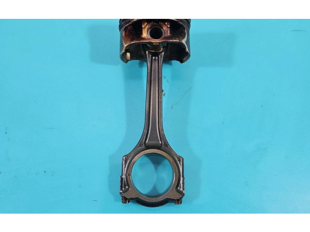 Píst 270910, IMPRK1365839 Mercedes-Benz GLA W156