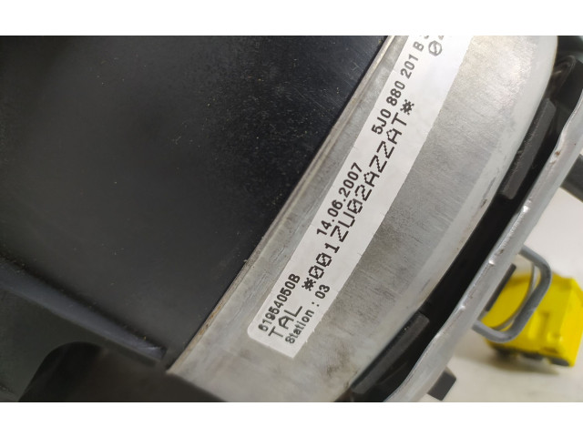 Подушка безопасности водителя 5J0880201   Skoda Fabia Mk2 (5J)