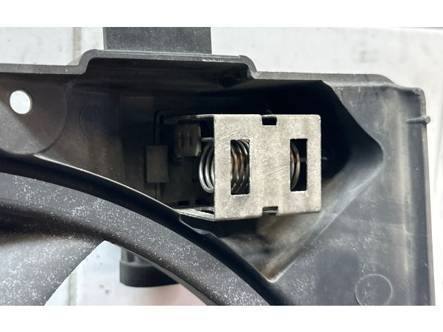 Вентилятор радиатора Citroen C4 Cactus