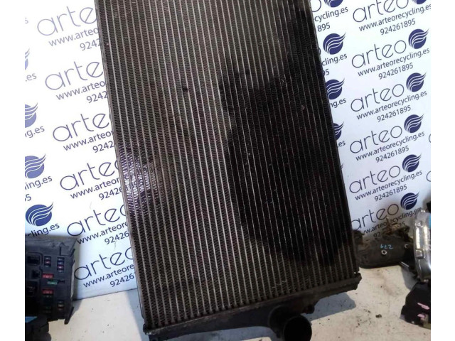 Интеркулер 31274554 Volvo XC70
