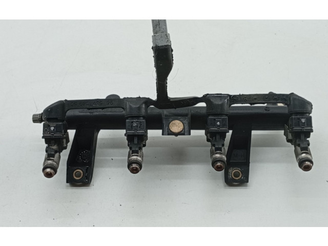 Топливная рампа 9655833580, 9653708980 Citroen C2