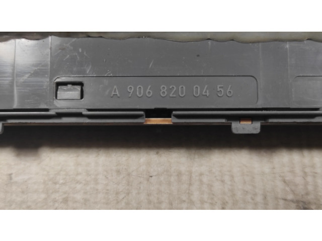 Дополнительный стоп сигнал Volkswagen Crafter 2DA009511, A9068200456 