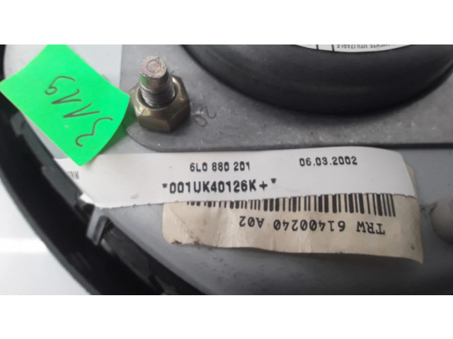 Подушка безопасности водителя 6L0880201, 61400240 Seat Ibiza III (6L)