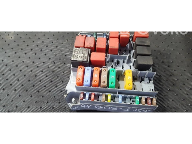   Pojistková skříňka 51905216   Fiat 500L 2013