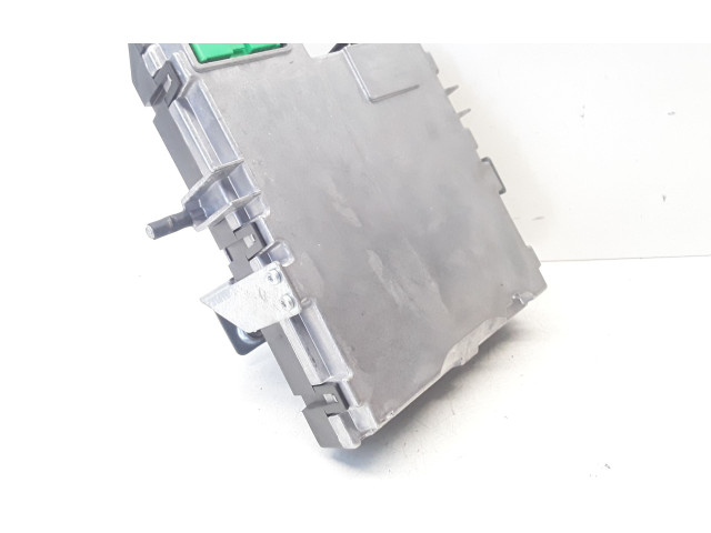 Tālruņa vadības bloks