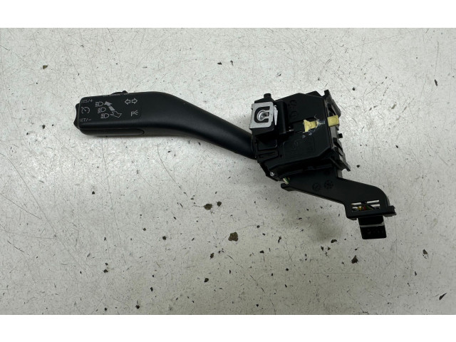 Ручка поворотов/ фонарей 1K0953513G Skoda Octavia Mk2 (1Z)