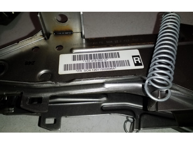 Ось рулевого колеса 1Z2419502Q Skoda Superb B6 (3T)