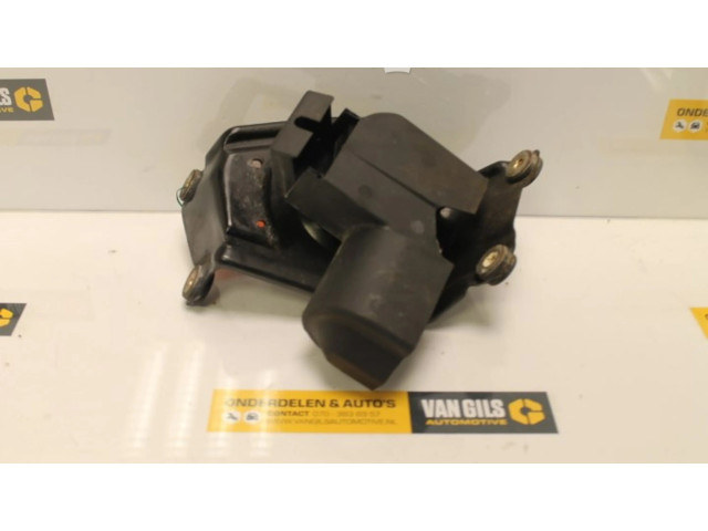 Моторчик дворников     Mitsubishi Space Star