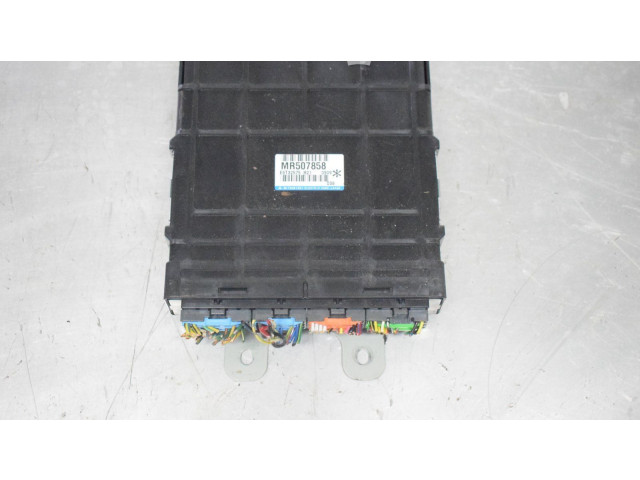 Блок управления впрыском MR507858 Mitsubishi Pajero