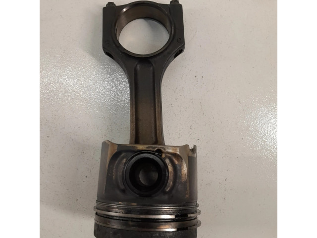 Píst NOCODE BMW X5 F15 pro naftový motor 3.0