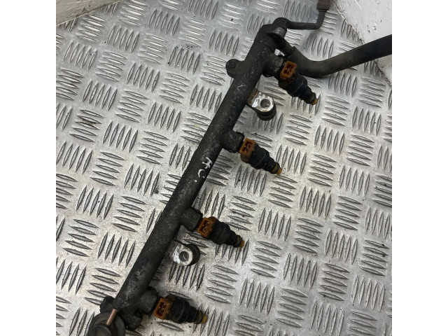 Vstřikovací lišta Hyundai Coupe pro benzínový motor 1.6