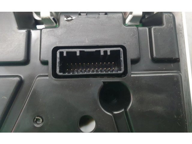 Volant Renault Clio IV 2018 248107361R, VPGRRF10849EF